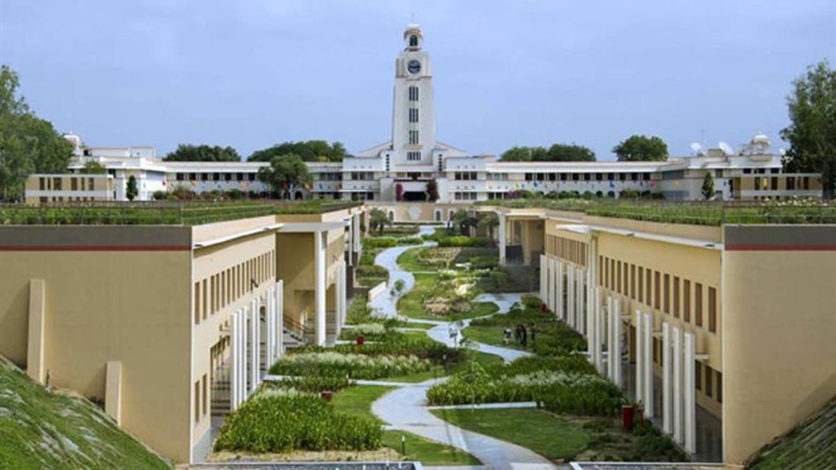 Alumnus sets up augmented reality / virtual reality (AR/VR) Lab BITS Pilani